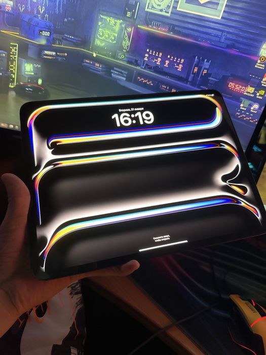 Ipad pro на М4 “13 256гб состояние нового продам по низкой цене