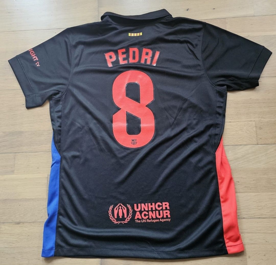 Vând tricou fotbal Pedri
