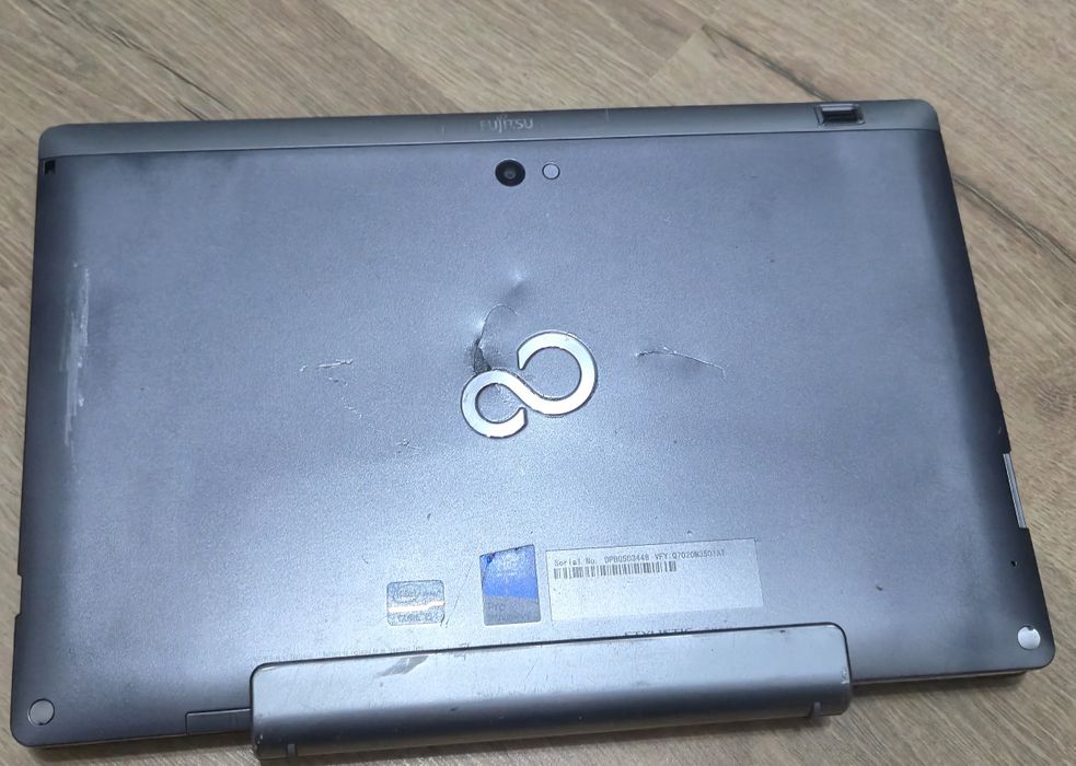 Tableta Fujitsu Stylistic Q702 i5 3427U 4GB Ram 120 SSD Windows 10