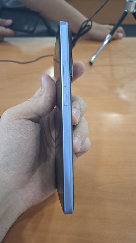 Xiaomi 13t pro rangi ko'k