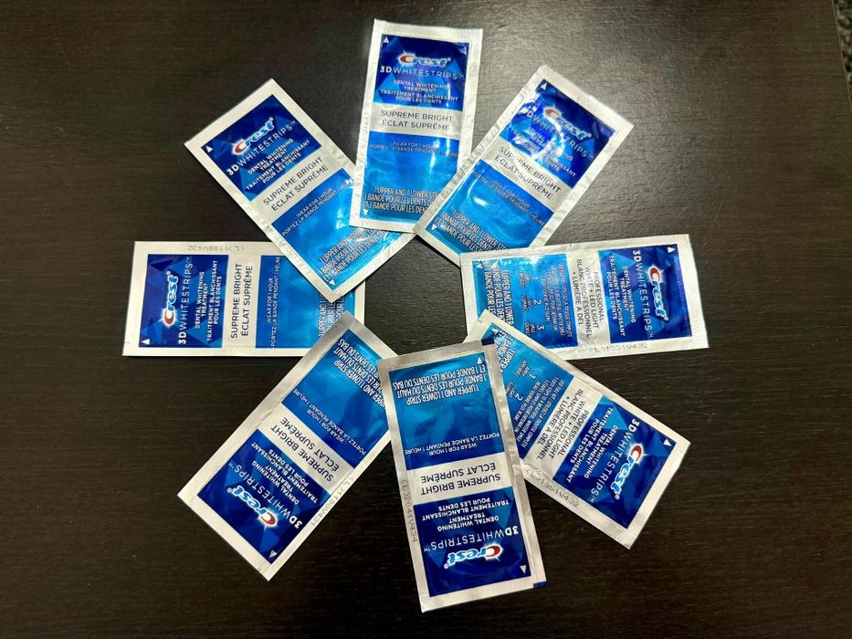 Benzi albire dinti Crest Supreme