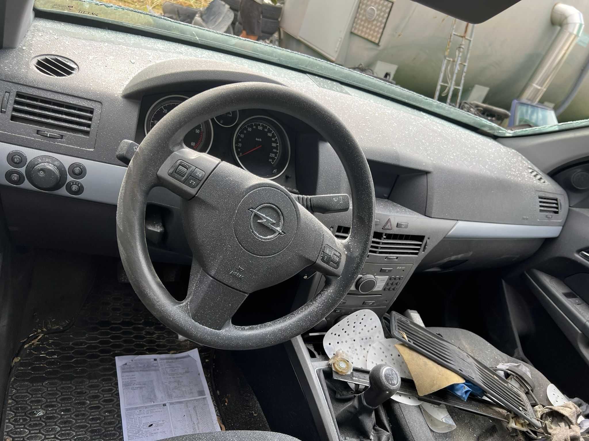 Fata completa/Dezmembrari Opel Astra H 1.7 Z17DTH