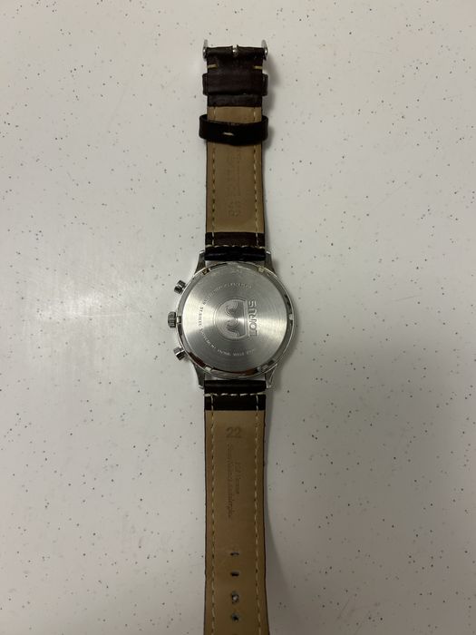 Vand ceas Lorus in perfecta stare de functionare!