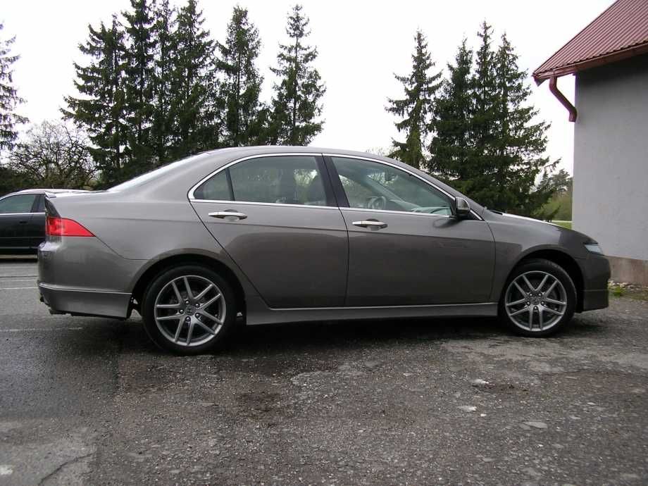 Honda Accord 2.4 Type S