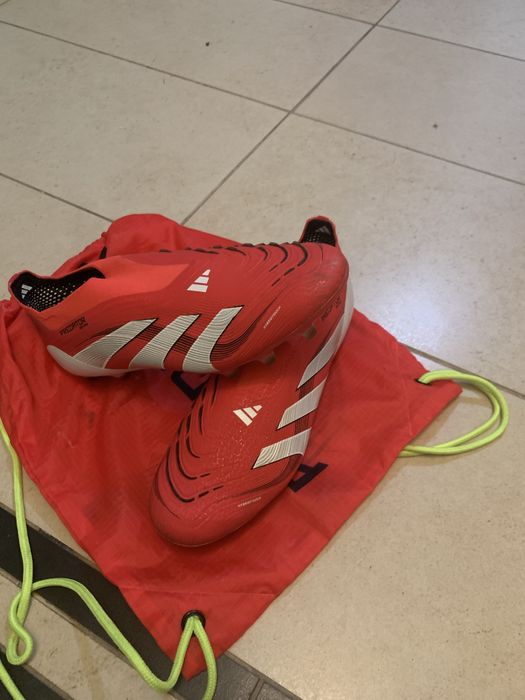 Ghete fotbal predator  43