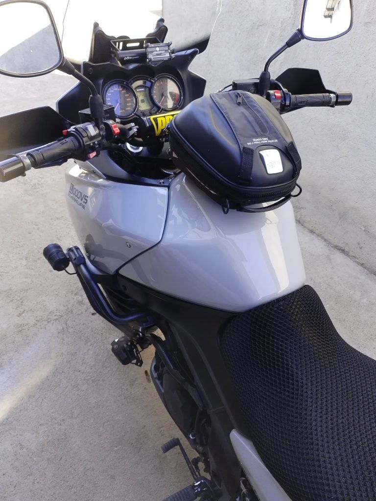 Sucking V-strom.