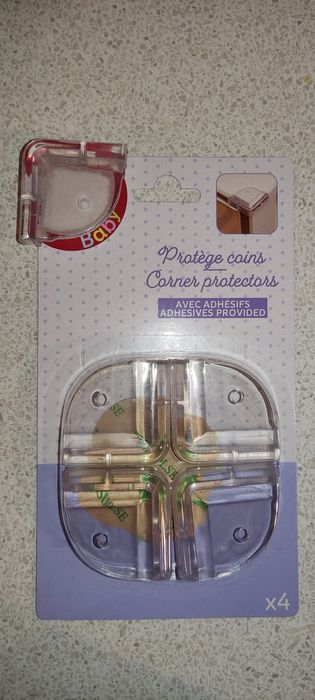 Protecție colțuri bebe