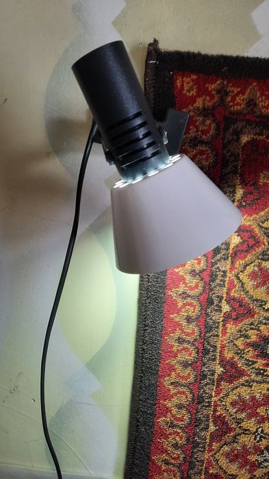 Лампа на прищепки.