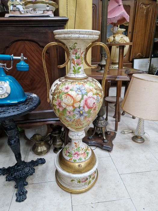 Огромна италианска антикварна керамична амфора