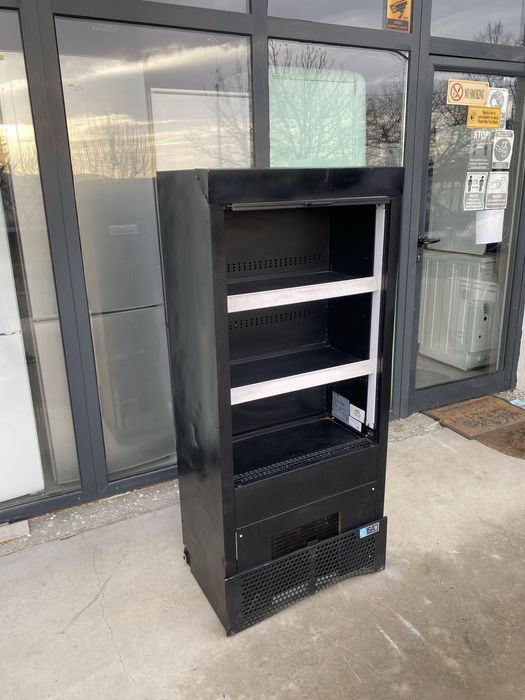 Отворена хладилна витрина