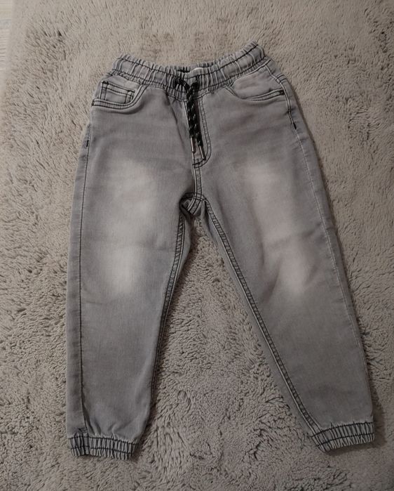 Lot Blugi mărimea 104