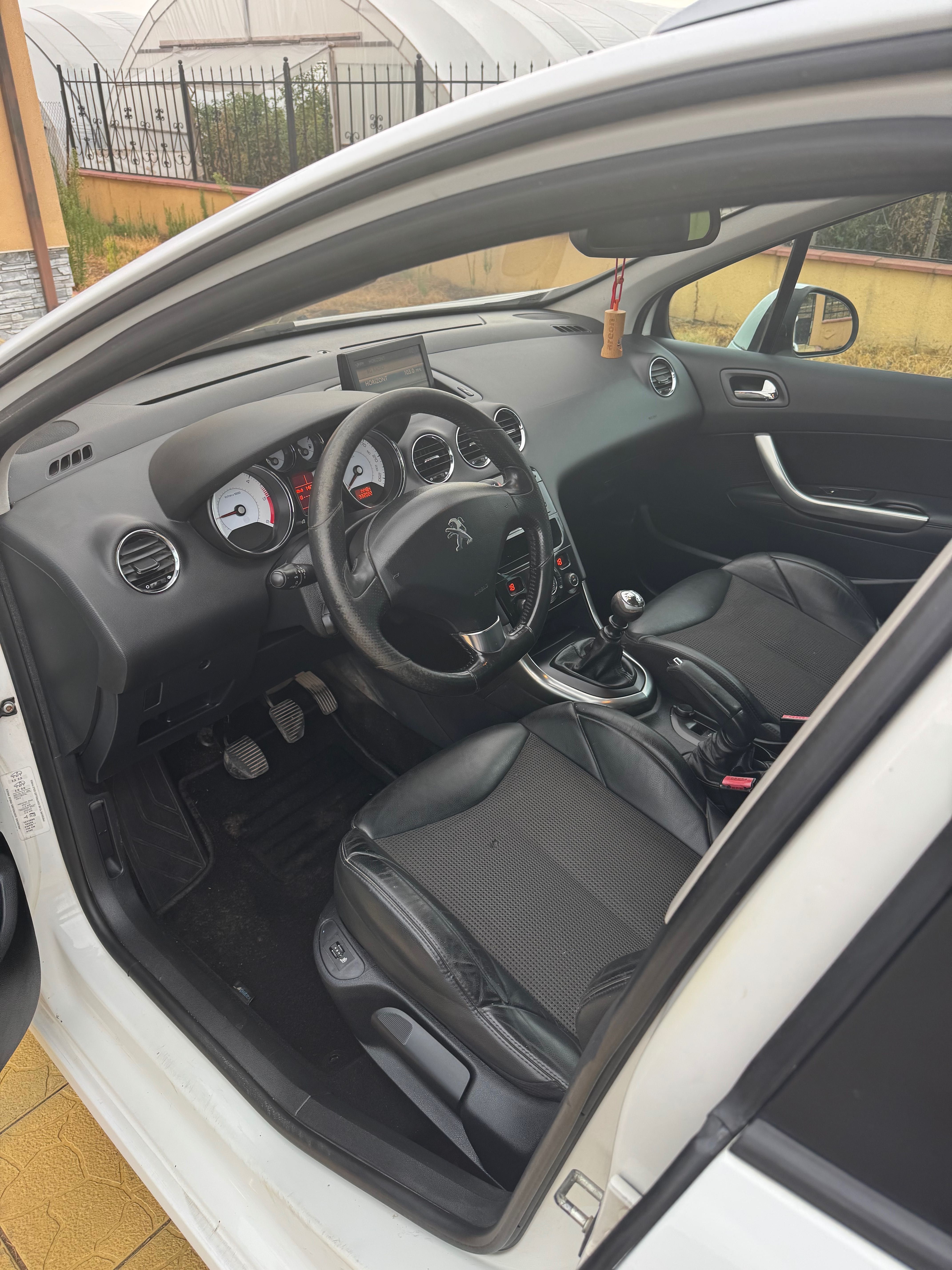 Peugeot 308sw 2.0hdi allure дизел