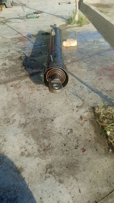 Цилиндр сотилади холати Зур