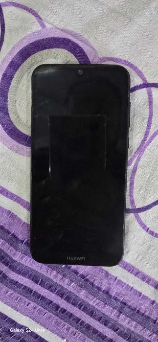 Huawei Y5 impecabil, ținut în Husă, stare bună..