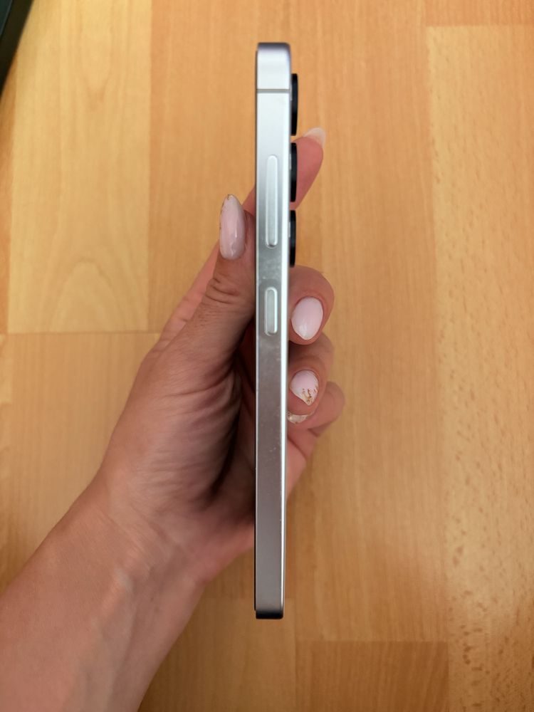 Samsung Galaxy S24 Мобилен апарат