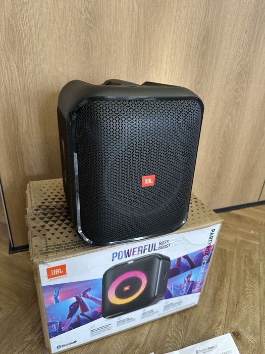 Портативная колонка JBL PartyBox Encore Essential