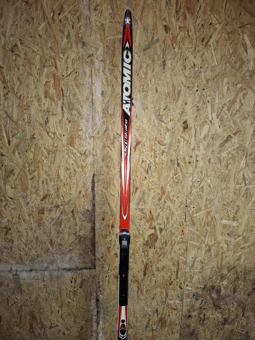 Продам лыжи в отличном состоянии