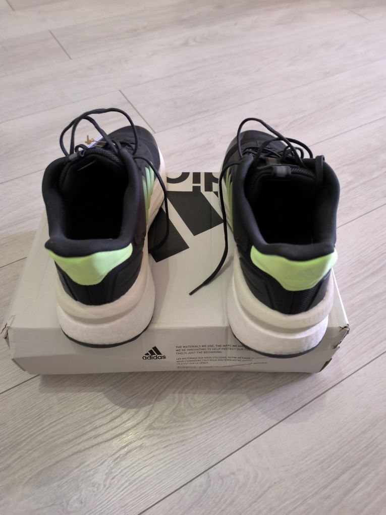 Adidas 45.5  ID0423