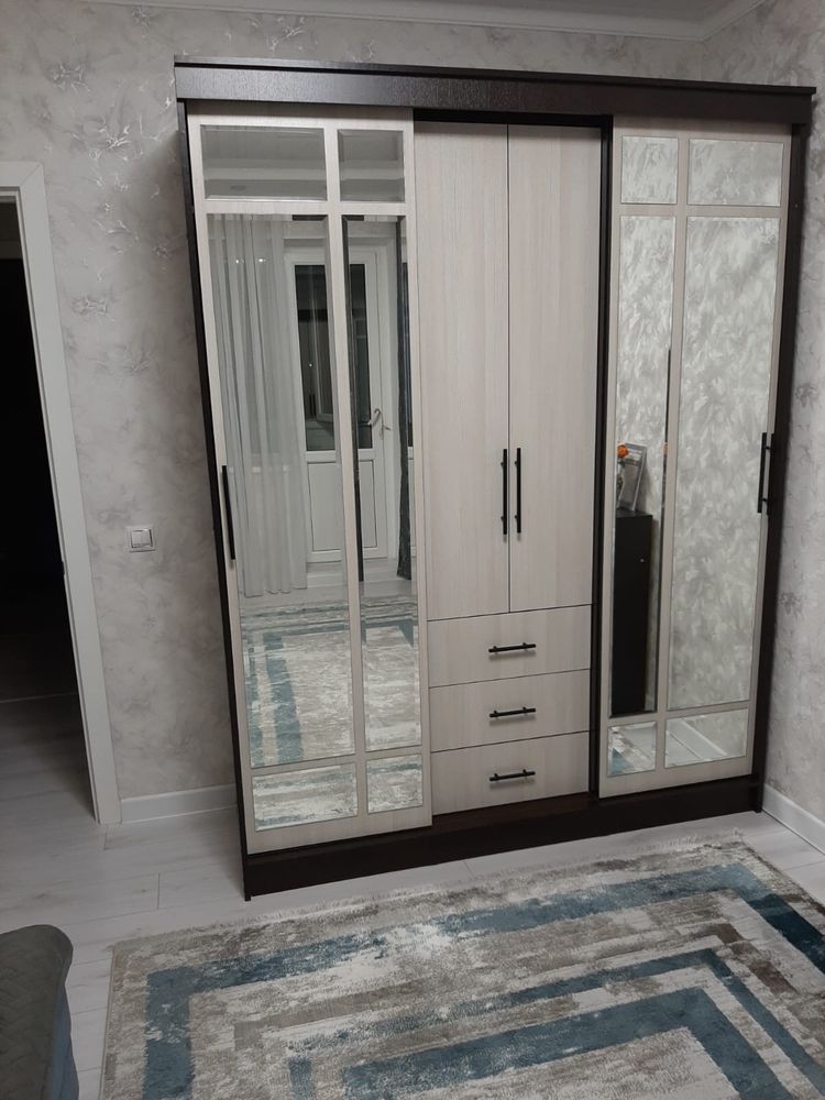 Продается шифонер купе