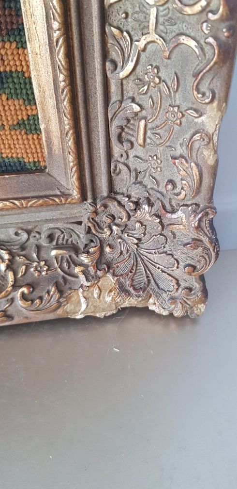 Tabloul goblen vechi cu ramă din lemn masiv