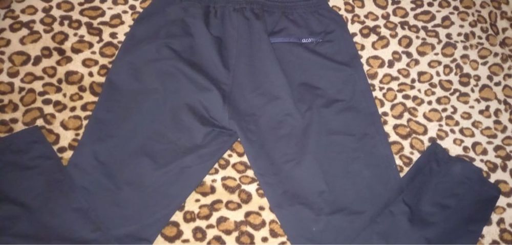 Vand pantaloni trening marimea 5XL