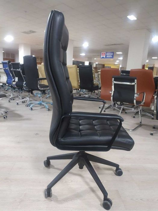 Кресло поворотное MURANO