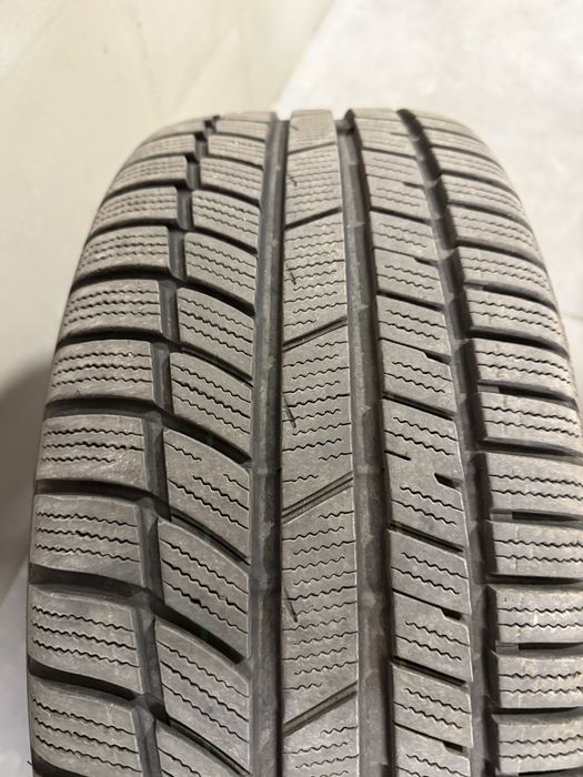 Зимни гуми Toyo 245/40/19