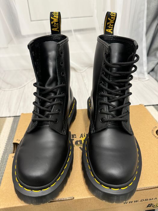 Dr. Martens 1460 Bex Smooth Leather Lace Up Boots. Оригинальные