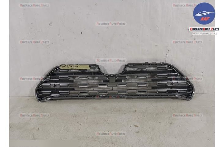 Централна решетка на радиатора Предна броня оригинална със сензори Той