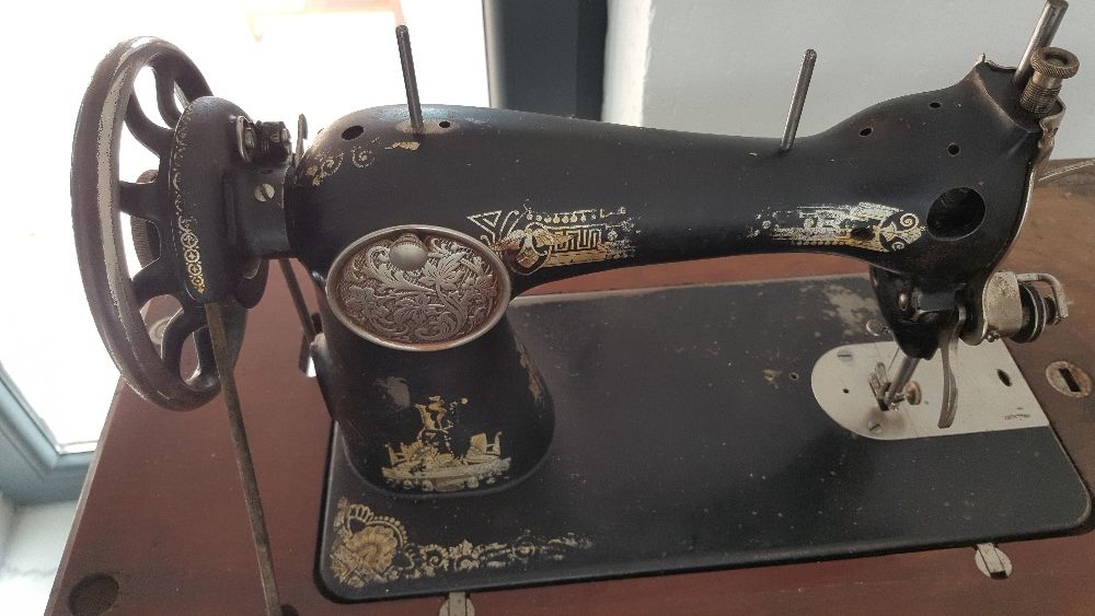 Vand masina antica de cusut SINGER original