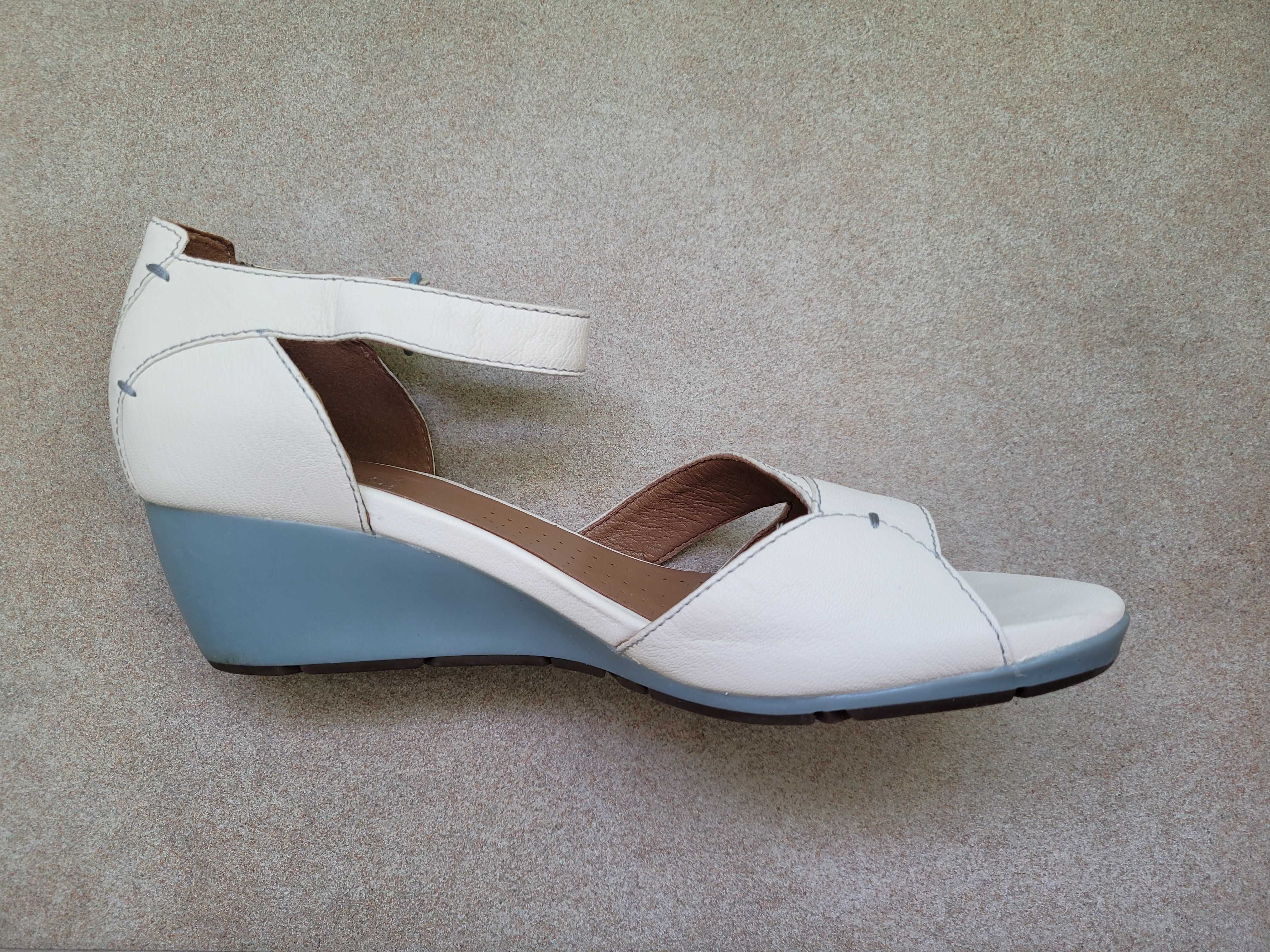 Сандали Kurt Geiger и Clarks с подарък на ТОП цена