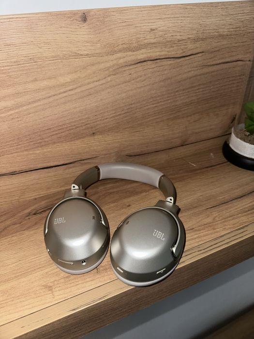 Căsti Bluetooth JBl Tour One M2