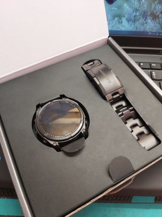Fenix 8 47mm titanium sapphire SOLAR