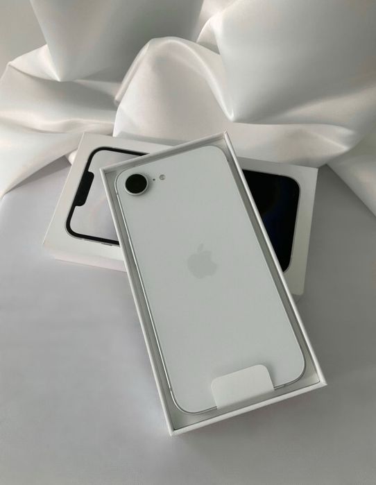 Продам Айфон 16е