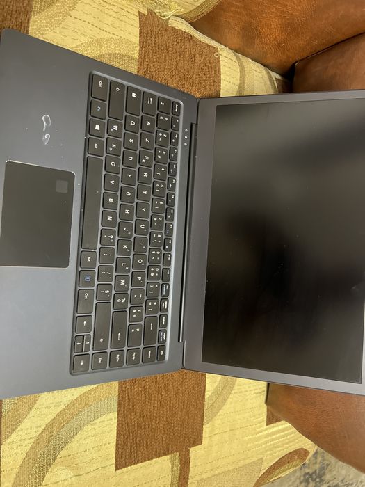 Laptop Unowhy Y13