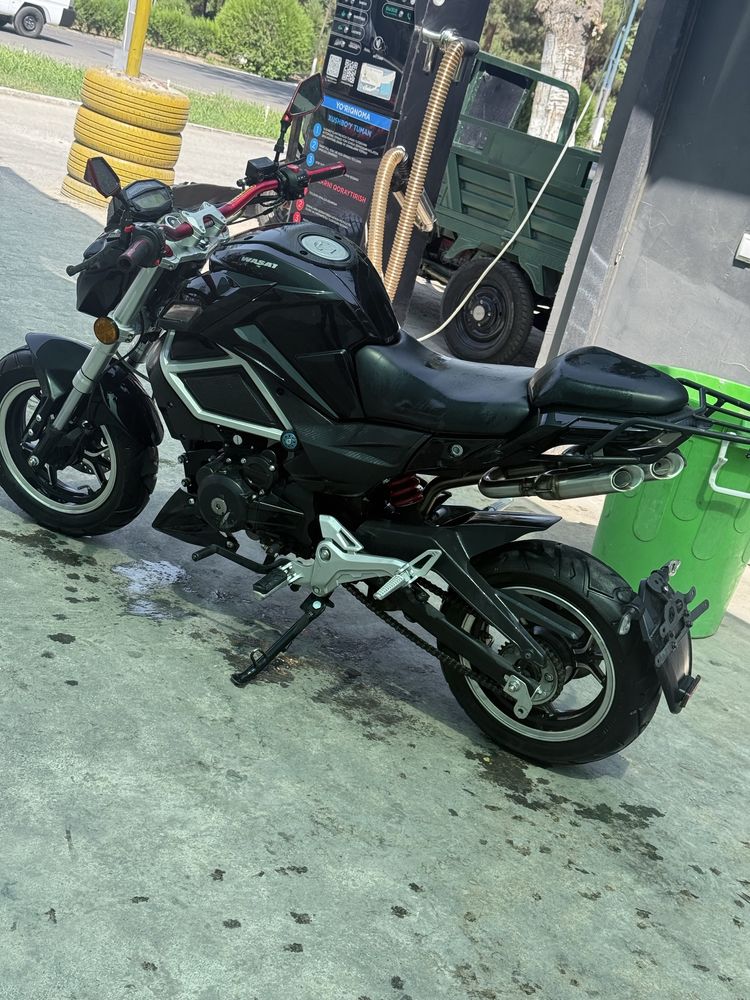 Mini moto sotiladi