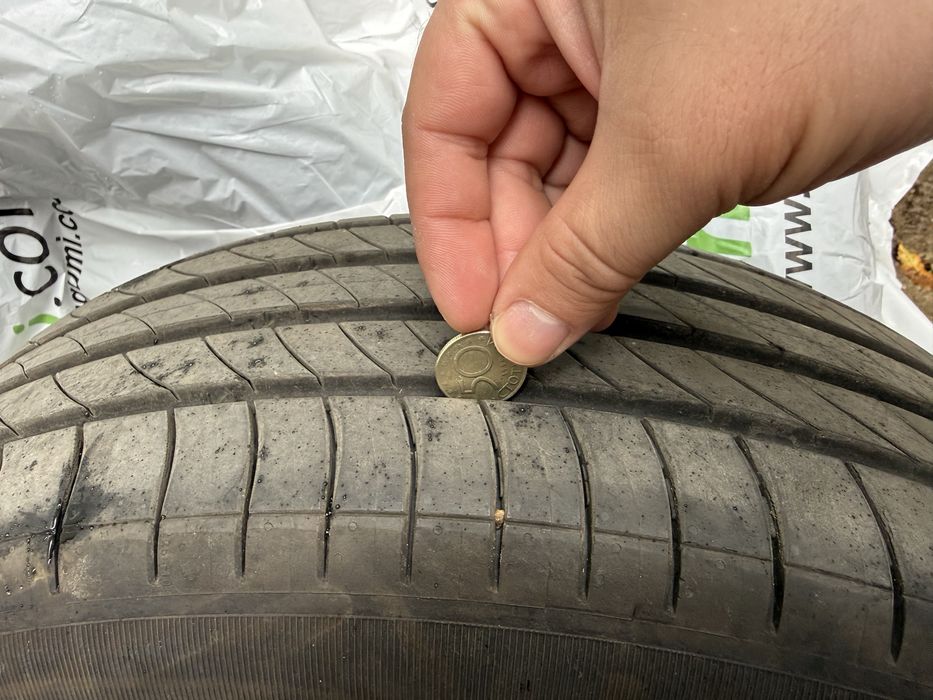 Продавам 4 летни гуми Michelin Primacy 4 215/60/17