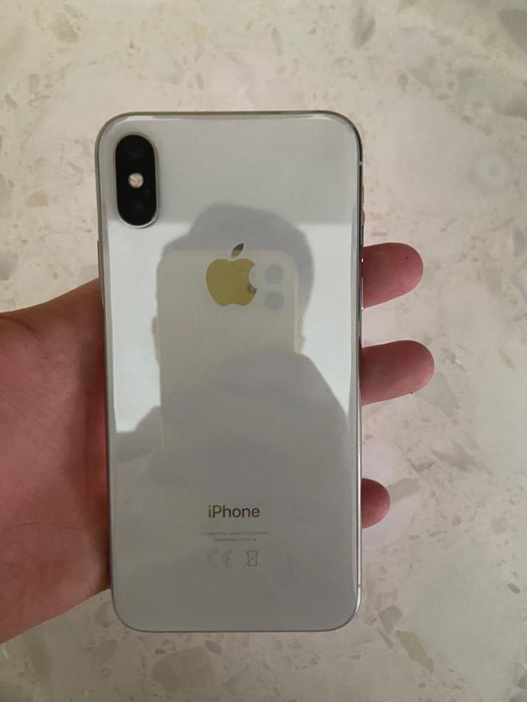 Продам IPhone X срочно