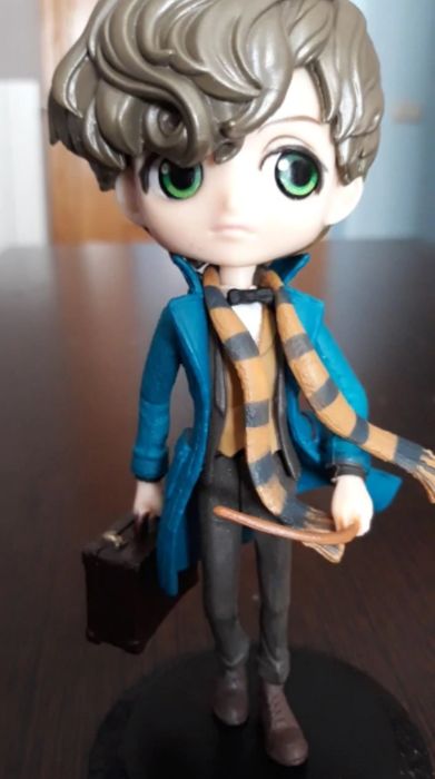 Figurina Newt Scamander Fantastic Beasts and Where to Find Them 15 cm