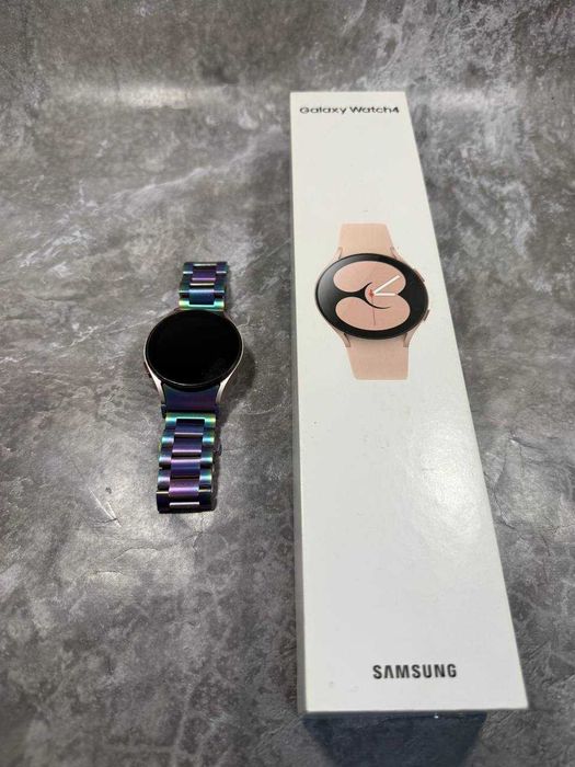 Samsung Galaxy Watch 4 40mm (Караганда, ул. Ерубаева 54) Лот 589025