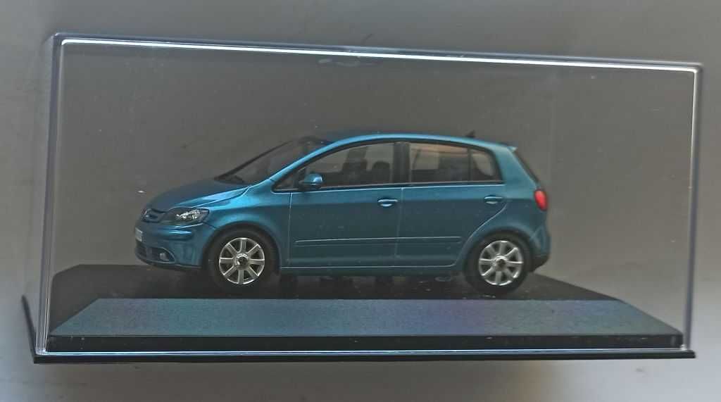 Macheta Volkswagen VW Golf Plus 2005 blue - Minichamps 1/43