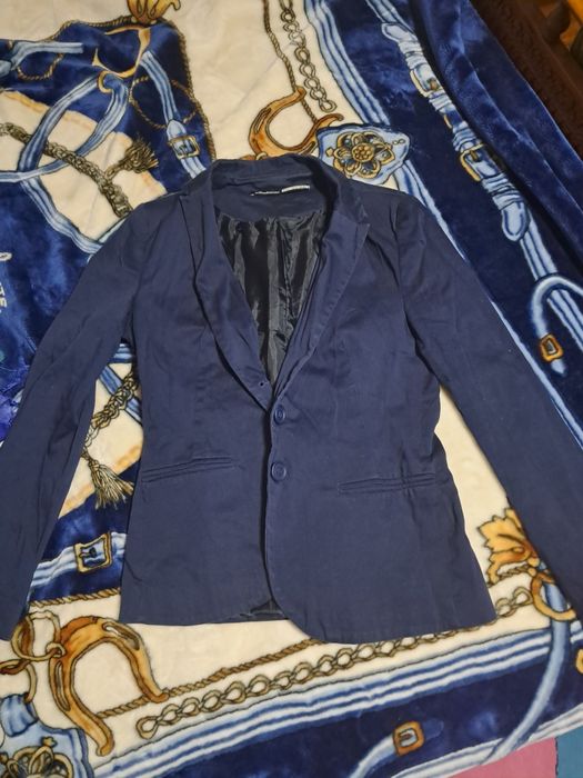 Женскй пиджак .б.у