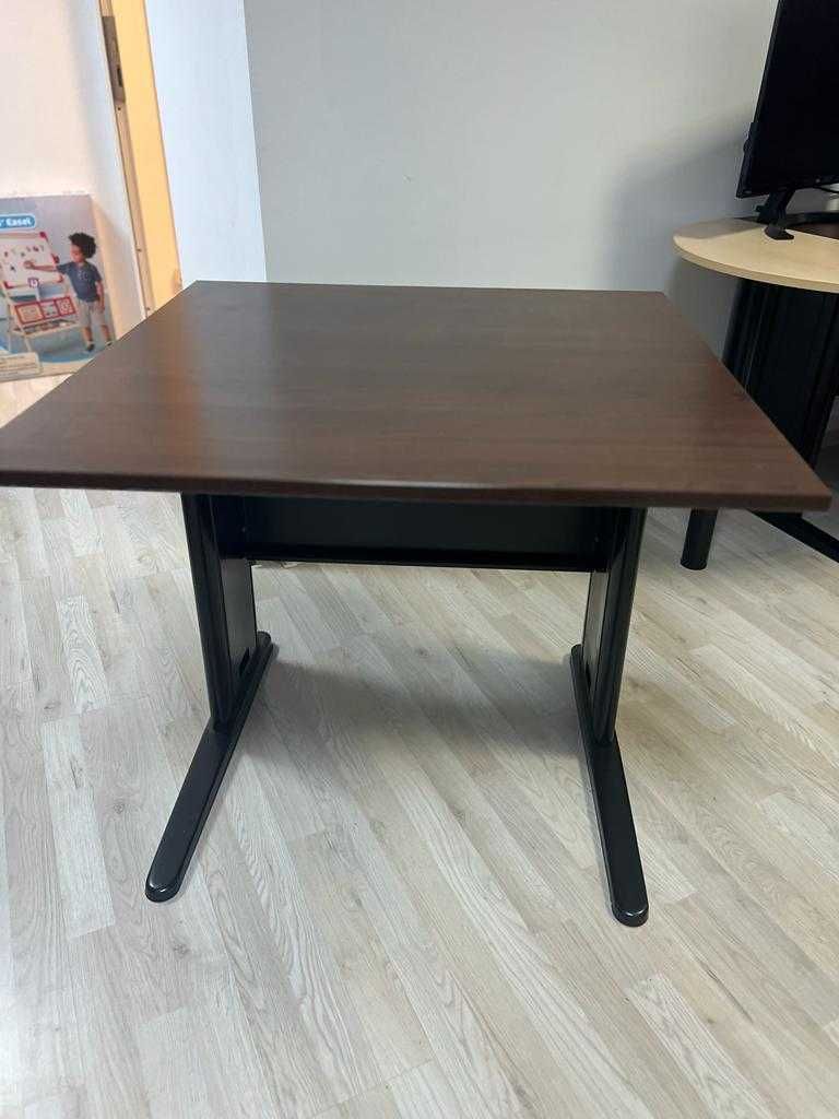 Vand birouri schoko (mobilier Elvila)