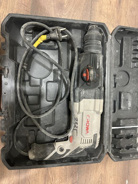 Продам перфоратор Crown