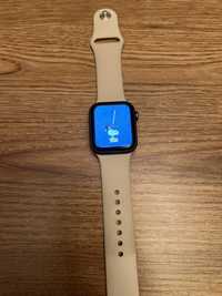 Apple Watch Series 4 (40мм)