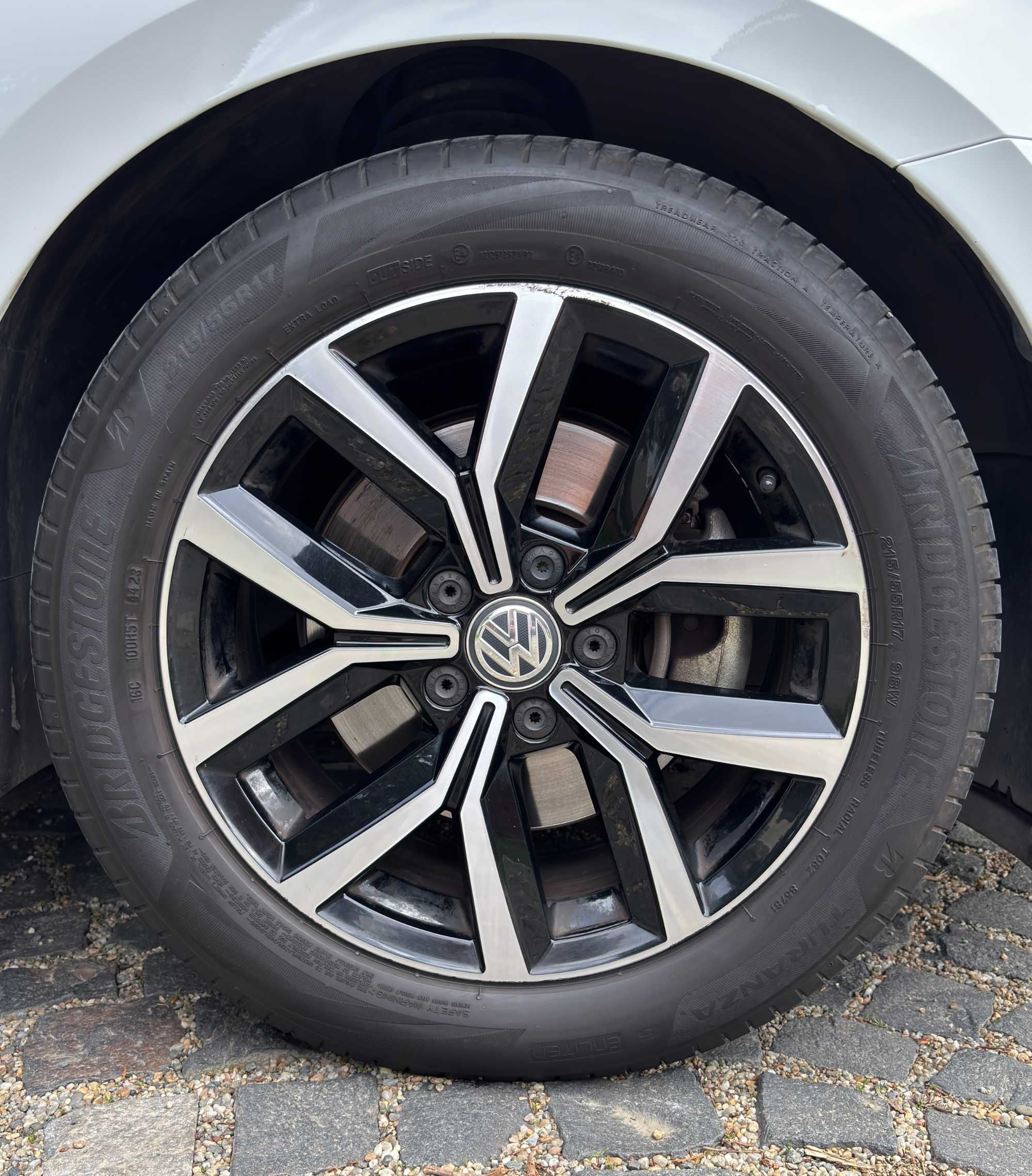 Volkswagen Passat 1.5 TSI Advance | 2020 |