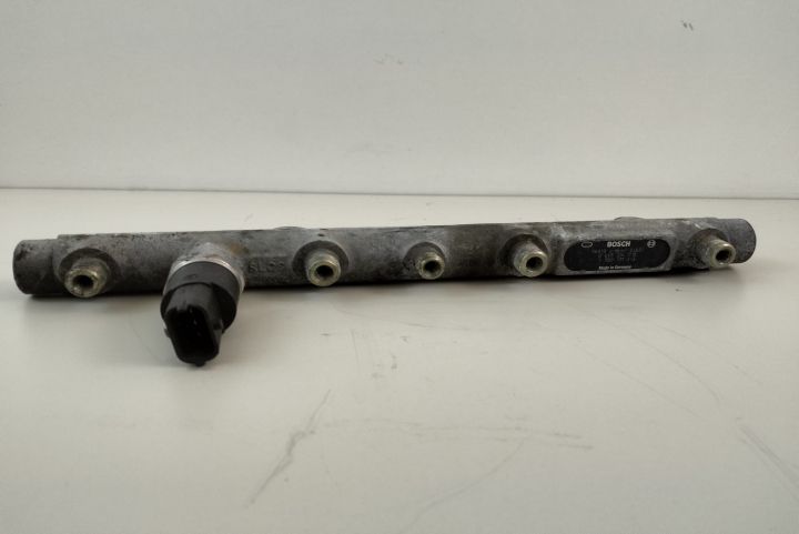 Rampa injectoare  cu senzor 7700111013 / 0445214015 Renault Laguna a