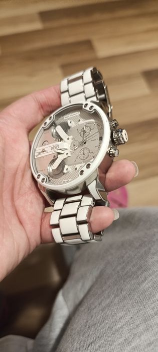 Ceas diesel daddy model deosebit și rar