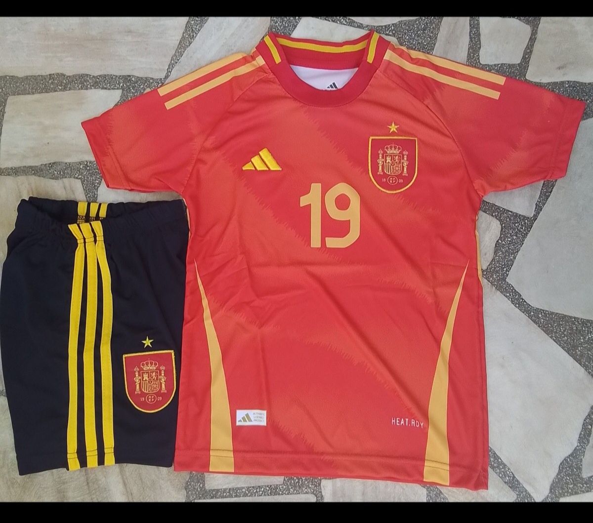 ESPANA fc. Детско юношески футболни екипи 19 LAMINE YAMAL  9 GAVI