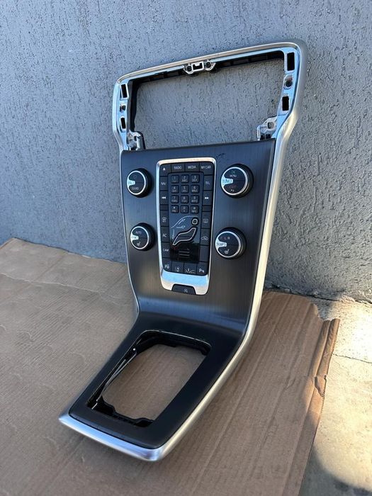 Ornament consola centrala Volvo V40 08632794